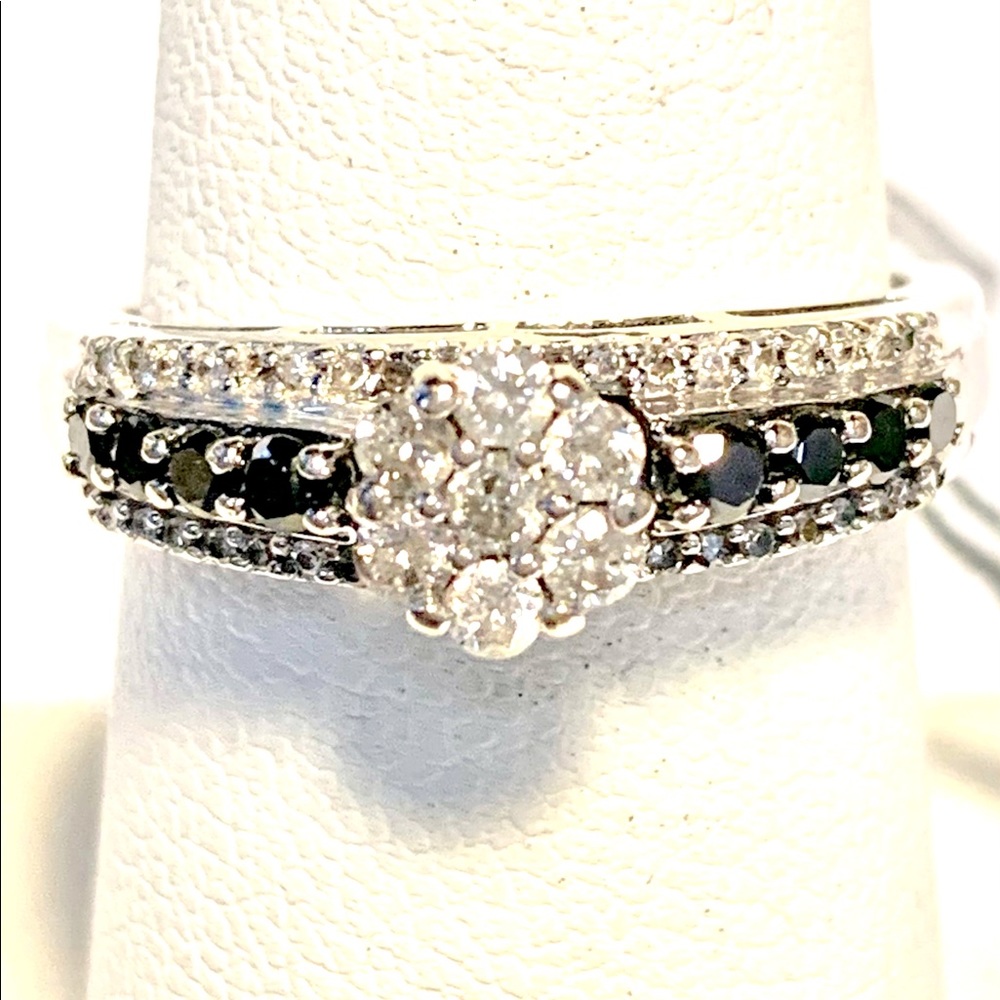 Real Black &White Diamonds W.GoldBand (Reg $1599.)